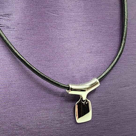Retired LIA SOPHIA “Anew" Silver Tone Slide Pendant Black Cord Signed Necklace - Picture 6 of 7